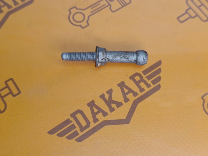 Крепление декоративной крышки ДВС, 500 рублей, Екатеринбург