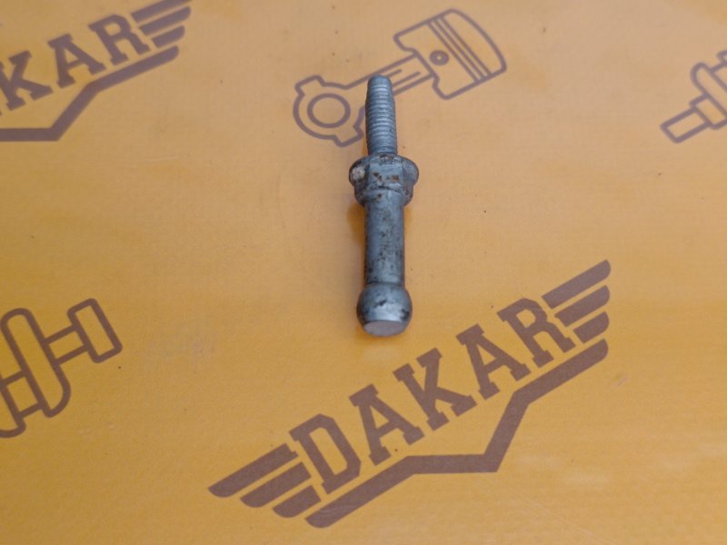 Крепление декоративной крышки ДВС, 500 рублей, Екатеринбург