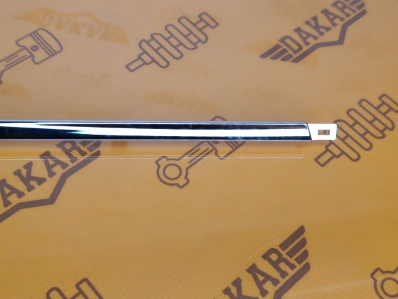 Молдинг заднего бампера центральный, 4000 рублей, Екатеринбург