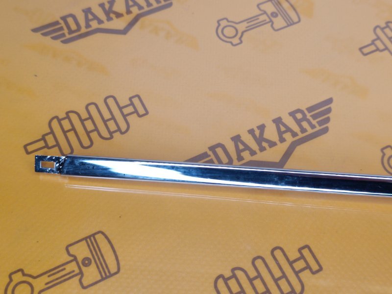 Молдинг заднего бампера центральный, 4000 рублей, Екатеринбург