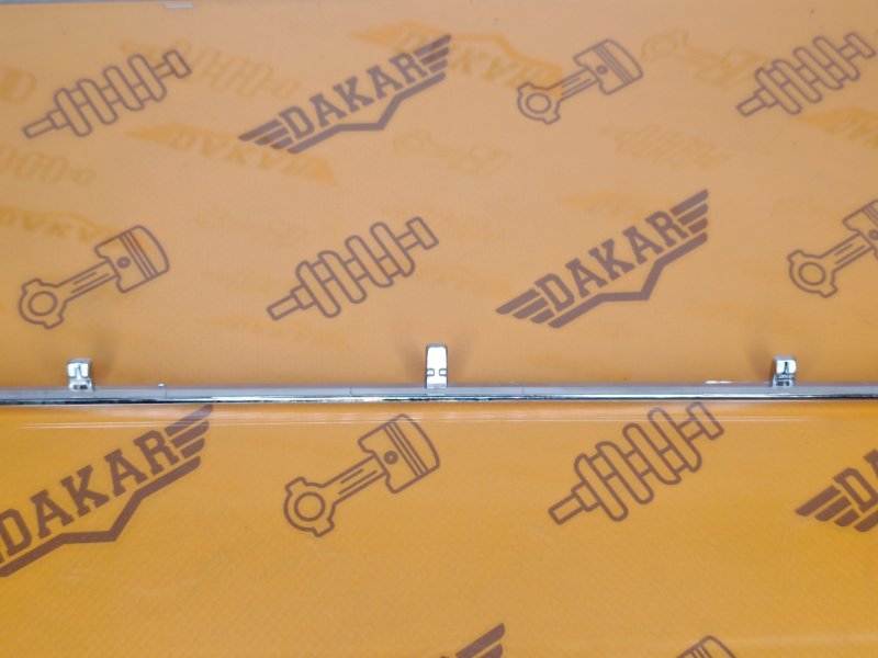 Молдинг заднего бампера центральный, 4000 рублей, Екатеринбург