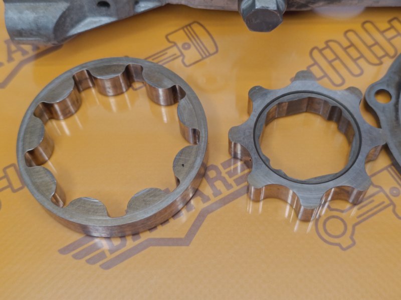 насос масляный, 8000 рублей, Екатеринбург