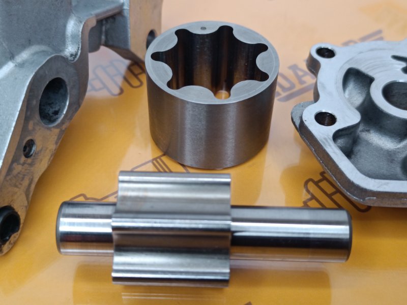 насос масляный, 14000 рублей, Екатеринбург