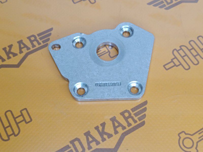 Крышка балансировочного вала, 600 рублей, Екатеринбург