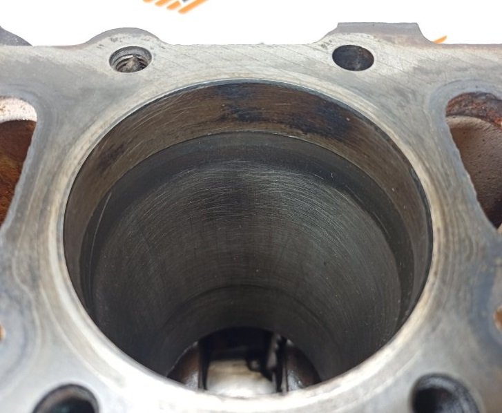 Блок цилиндров, 15000 рублей, Екатеринбург