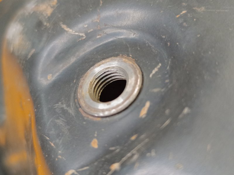 Масляный поддон, 2200 рублей, Екатеринбург