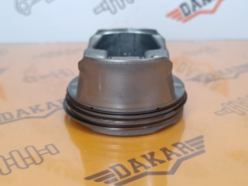 поршень, 700 рублей, Екатеринбург