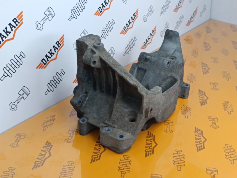 кронштейн компрессора кондиционера, 1000 рублей, Екатеринбург