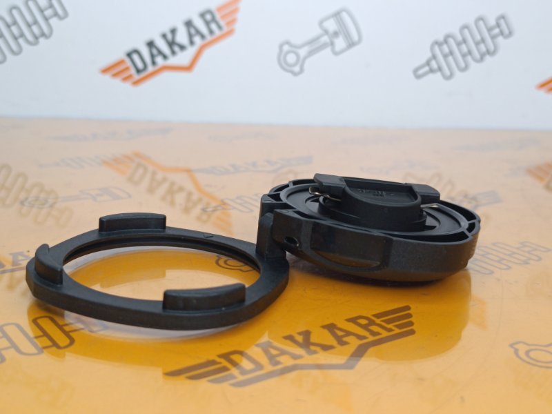 Крышка маслозаливной горловины, 1000 рублей, Екатеринбург