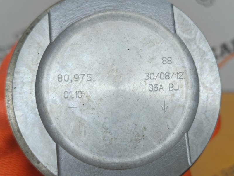 поршень, 1500 рублей, Екатеринбург