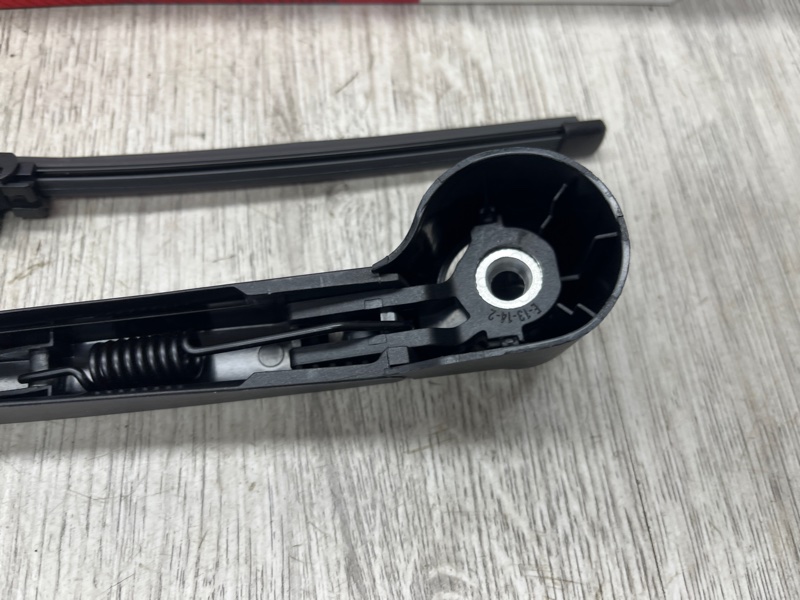 Поводок стеклоочистителя, 1700 рублей, Санкт-Петербург