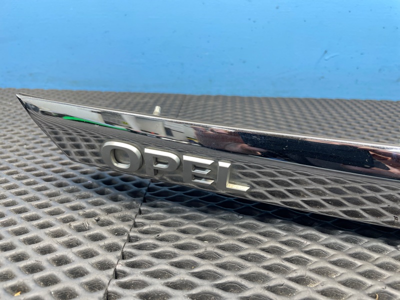 Накладка двери багажника, 900 рублей, Санкт-Петербург