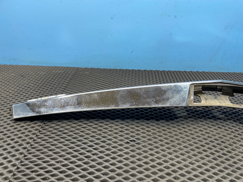 Накладка двери багажника, 900 рублей, Санкт-Петербург