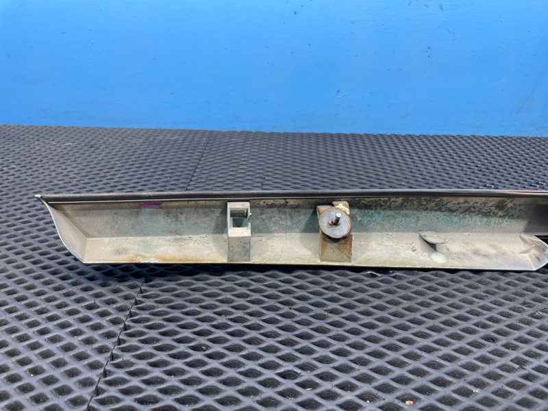 Накладка двери багажника, 900 рублей, Санкт-Петербург