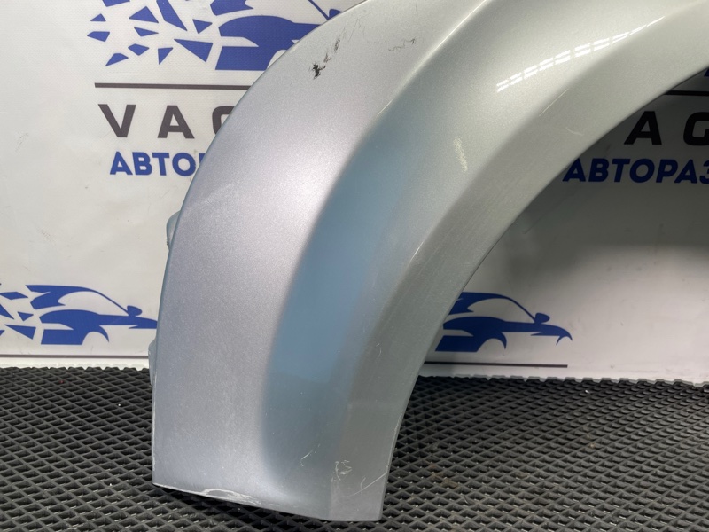 Крыло, 2000 рублей, Санкт-Петербург