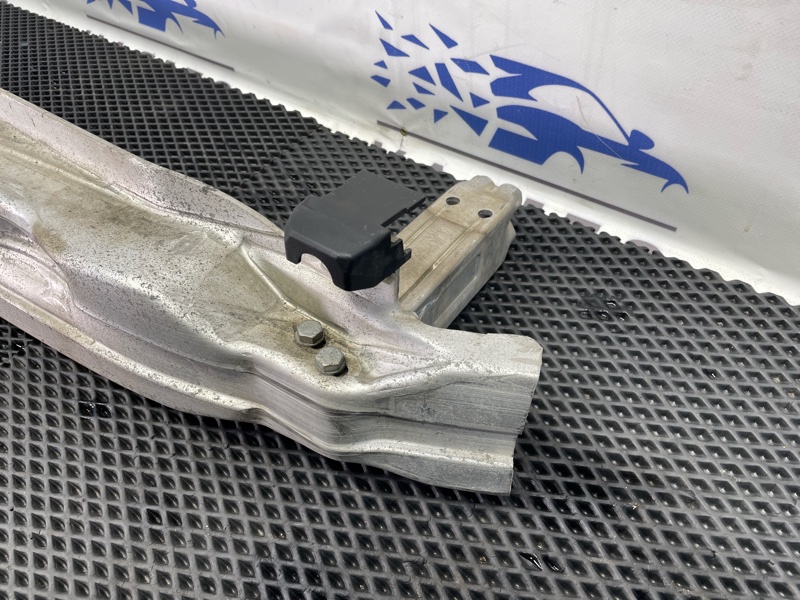 Усилитель бампера, 2000 рублей, Санкт-Петербург