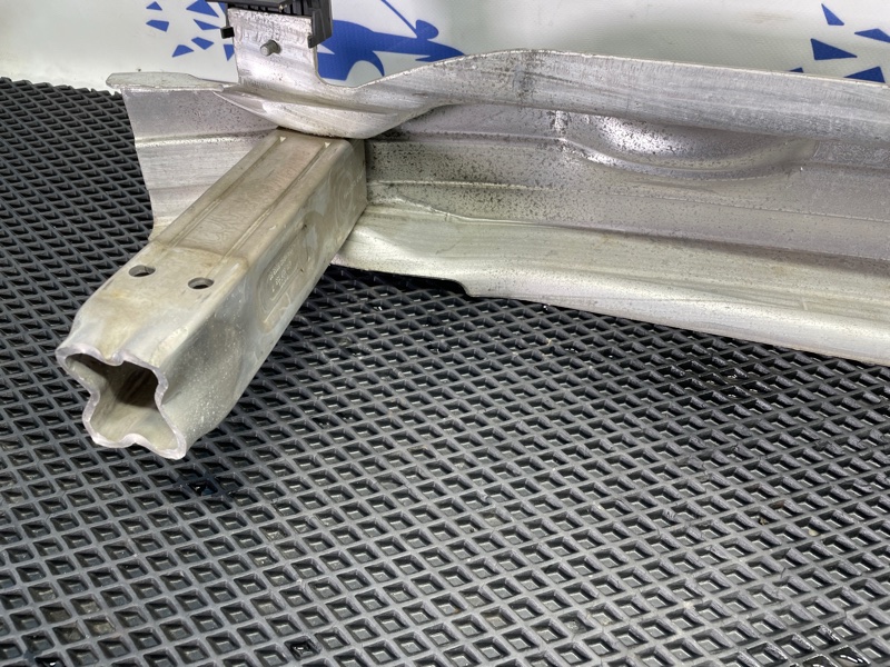 Усилитель бампера, 2000 рублей, Санкт-Петербург