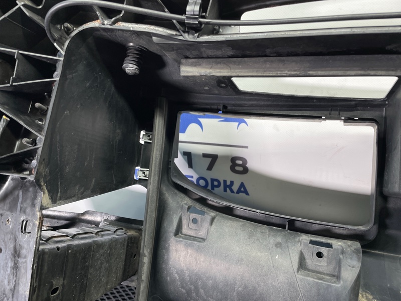 Панель передняя, 10000 рублей, Санкт-Петербург