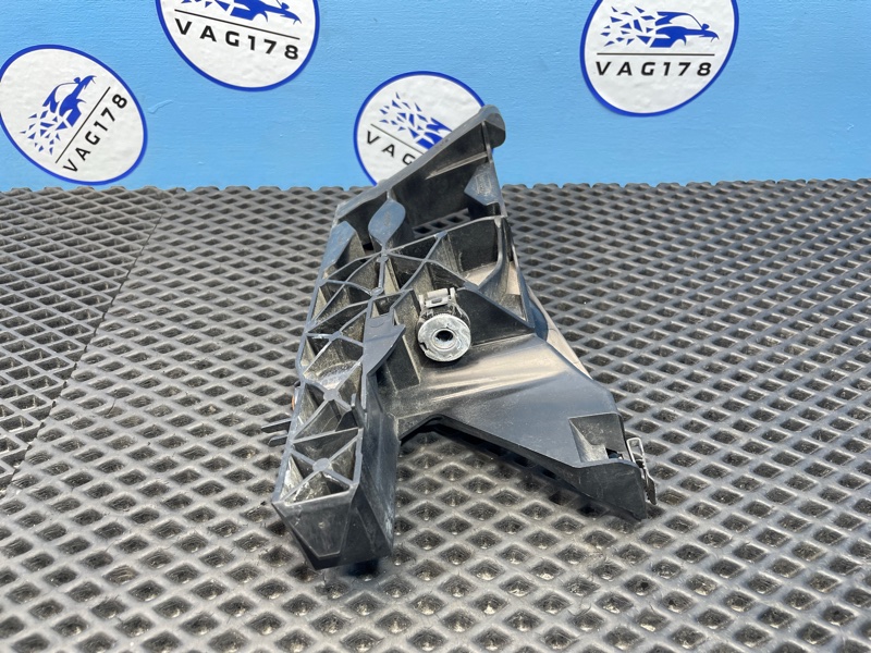 Кронштейн фар, 2000 рублей, Санкт-Петербург