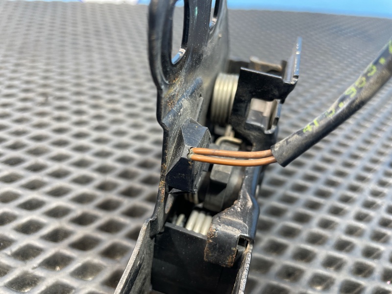 Замок капота, 1000 рублей, Санкт-Петербург