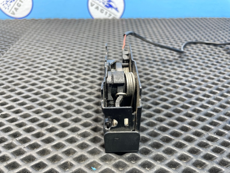 Замок капота, 900 рублей, Санкт-Петербург