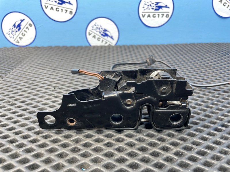 Замок капота, 900 рублей, Санкт-Петербург