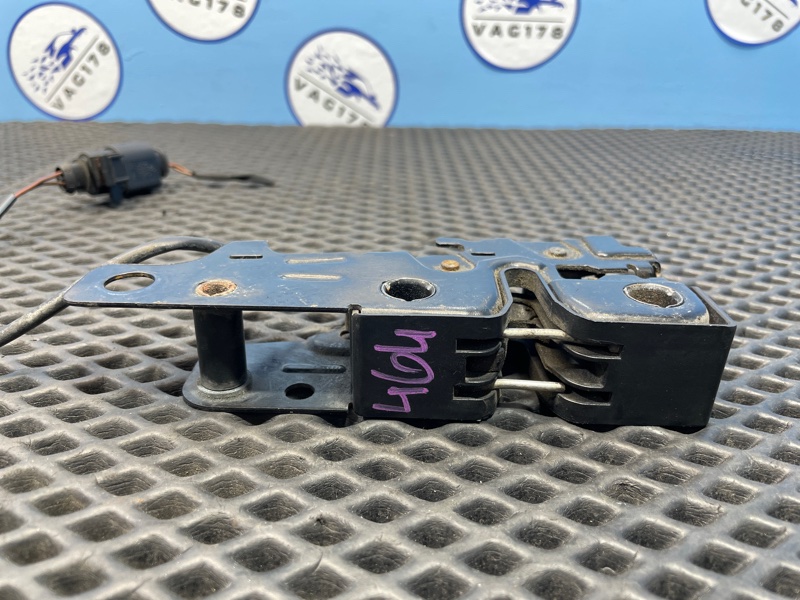 Замок капота, 900 рублей, Санкт-Петербург