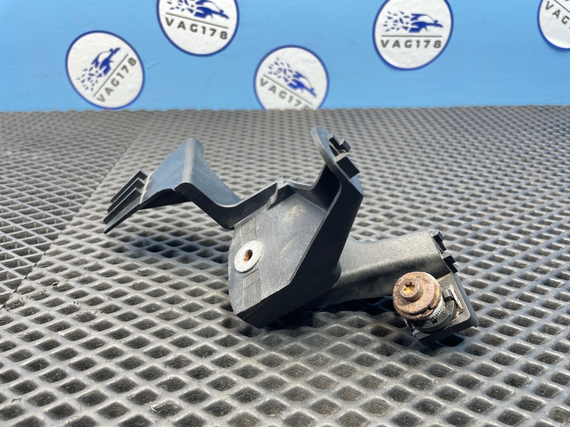 Кронштейн бампера, 900 рублей, Санкт-Петербург