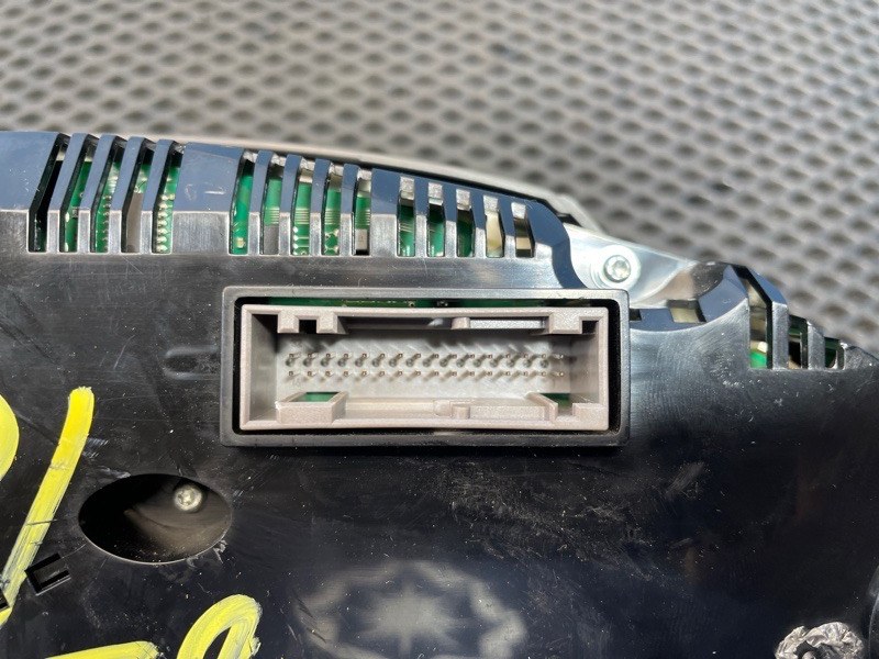 Панель приборов, 1000 рублей, Санкт-Петербург