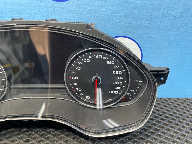 Панель приборов, 10000 рублей, Санкт-Петербург