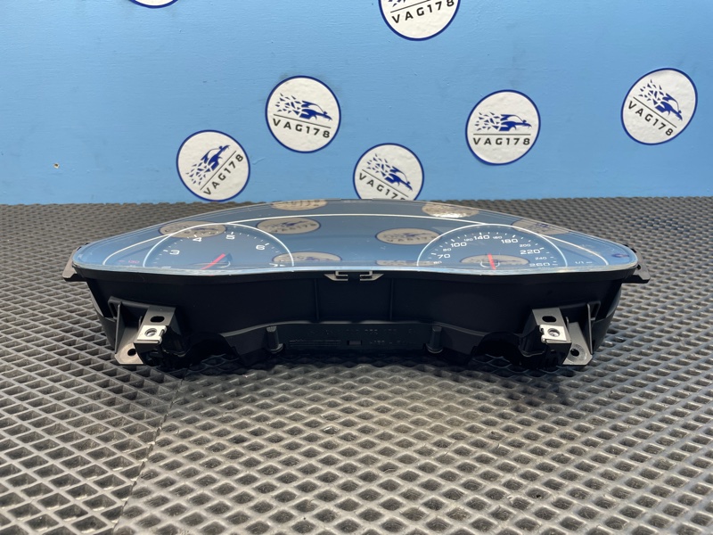 Панель приборов, 10000 рублей, Санкт-Петербург