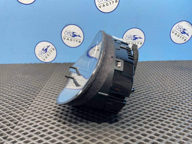 Панель приборов, 10000 рублей, Санкт-Петербург