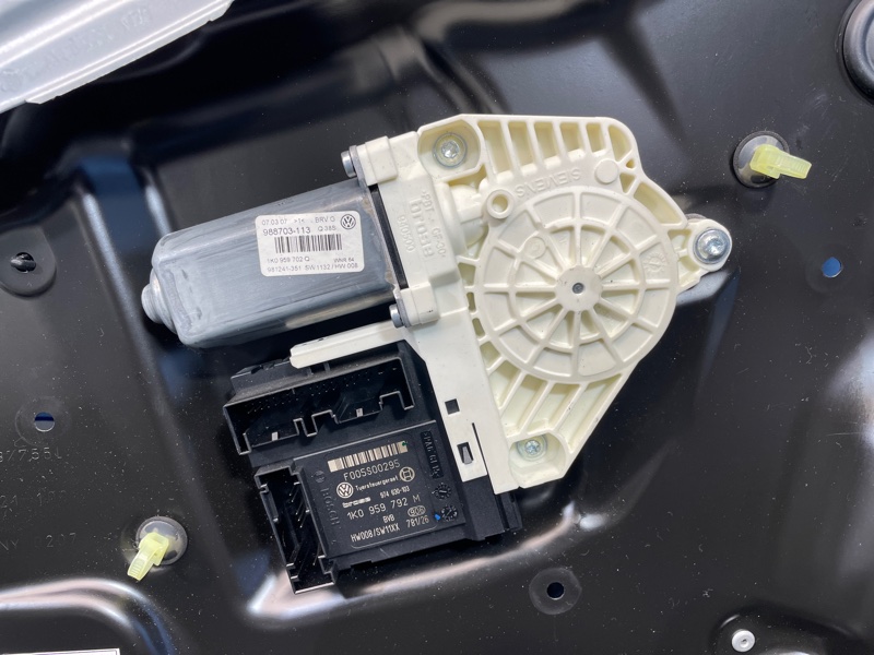 Стеклоподъемник электр., 3500 рублей, Санкт-Петербург