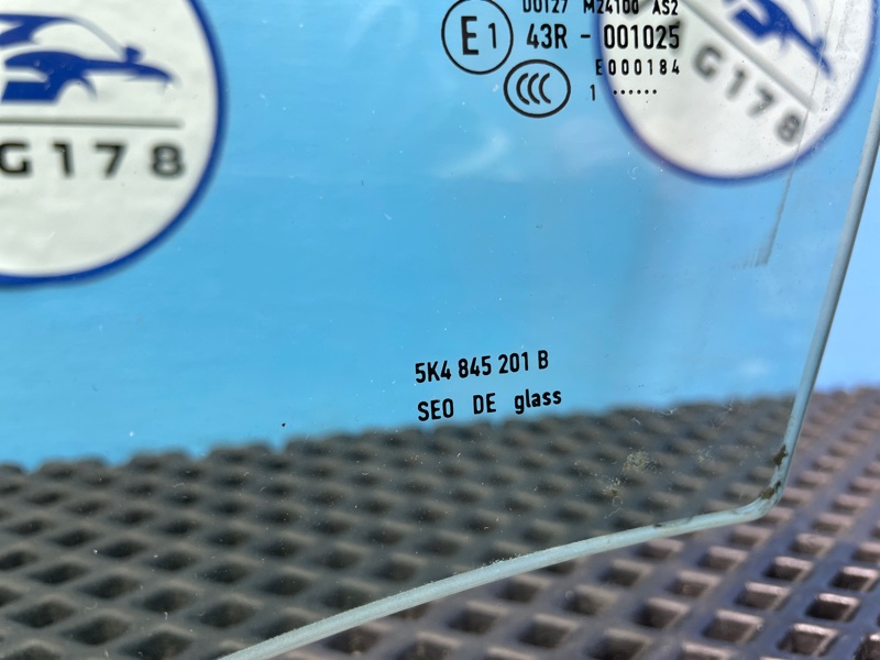 Стекло двери, 1500 рублей, Санкт-Петербург