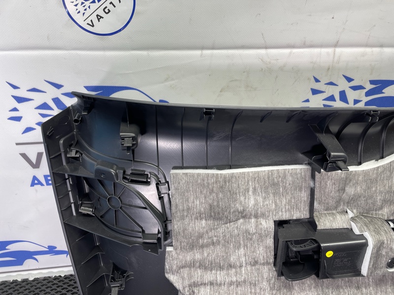 Обшивка двери багажника, 1000 рублей, Санкт-Петербург