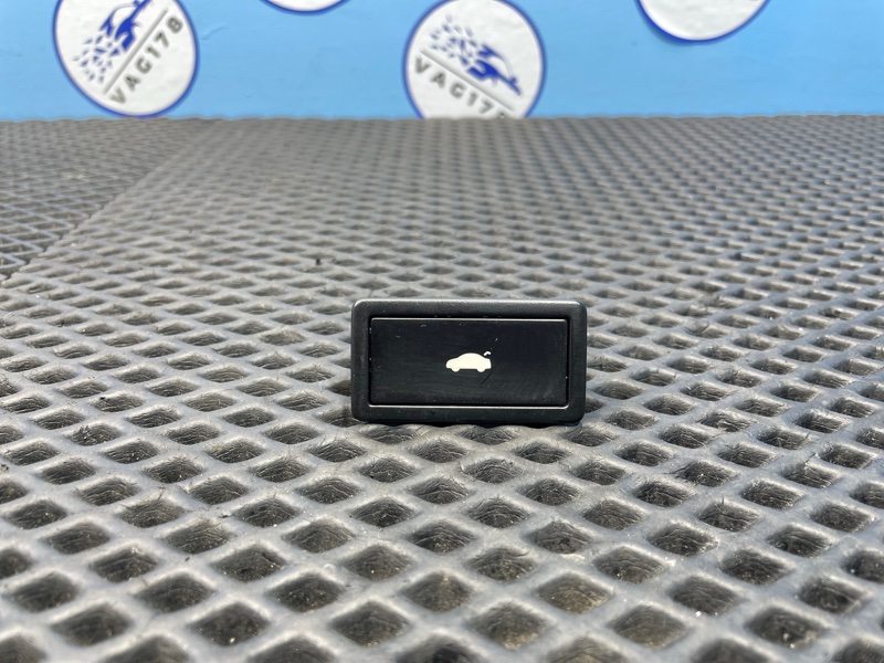 Кнопка открывания багажника, 1500 рублей, Санкт-Петербург