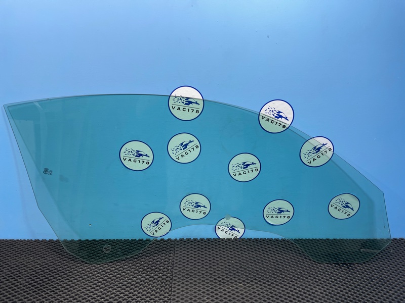 Стекло двери, 4500 рублей, Санкт-Петербург