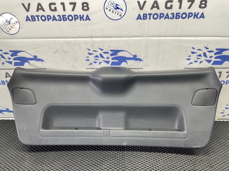 Обшивка двери багажника, 1500 рублей, Санкт-Петербург