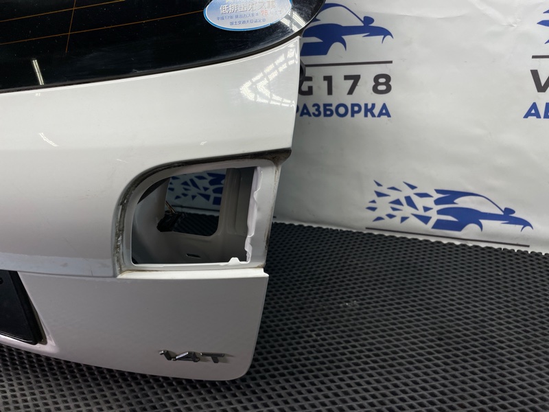 Дверь багажника, 10000 рублей, Санкт-Петербург