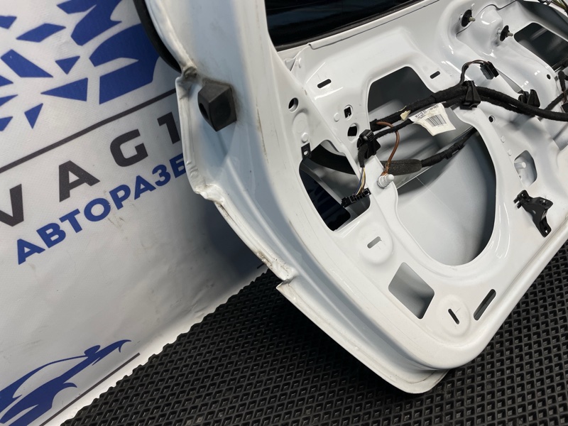 Дверь багажника, 10000 рублей, Санкт-Петербург