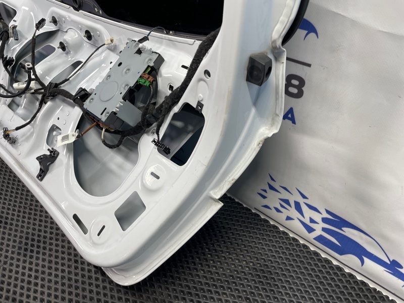 Дверь багажника, 10000 рублей, Санкт-Петербург