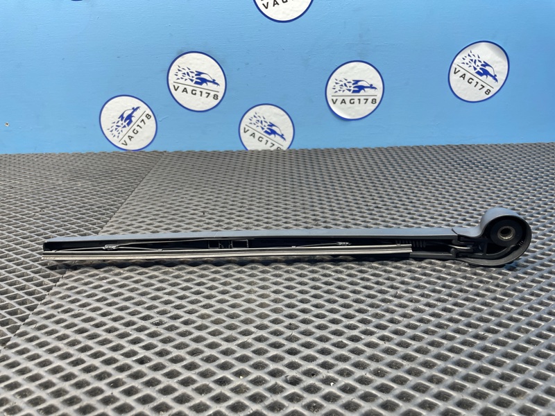 Поводок стеклоочистителя, 1000 рублей, Санкт-Петербург