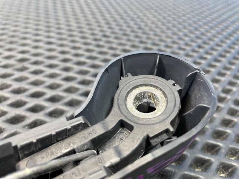 Поводок стеклоочистителя, 1500 рублей, Санкт-Петербург