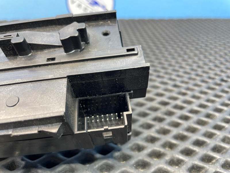 Замок зажигания, 2000 рублей, Санкт-Петербург