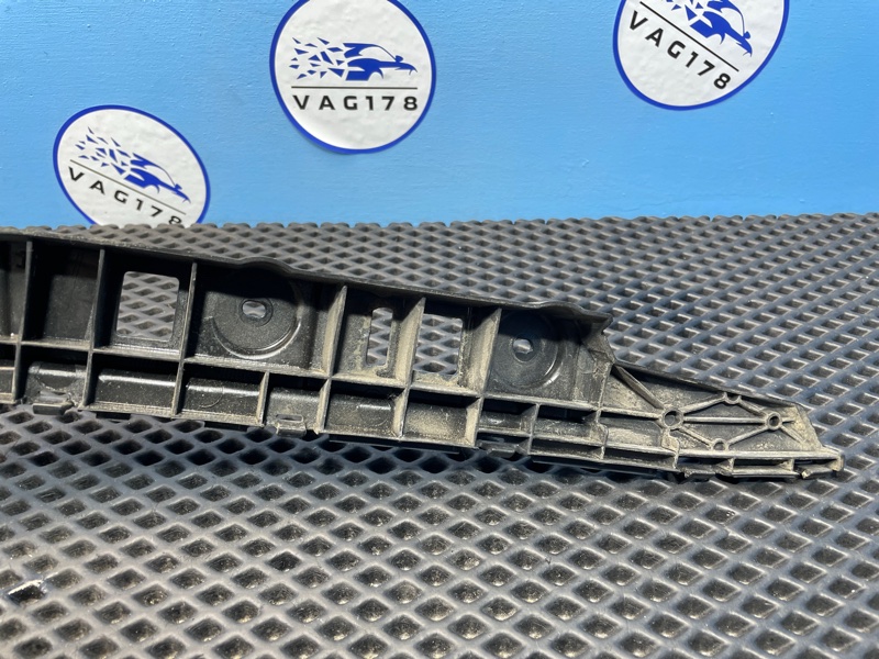 Направляющая бампера, 1000 рублей, Санкт-Петербург