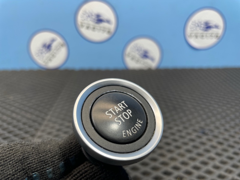 Кнопка запуска двигателя, 1000 рублей, Санкт-Петербург