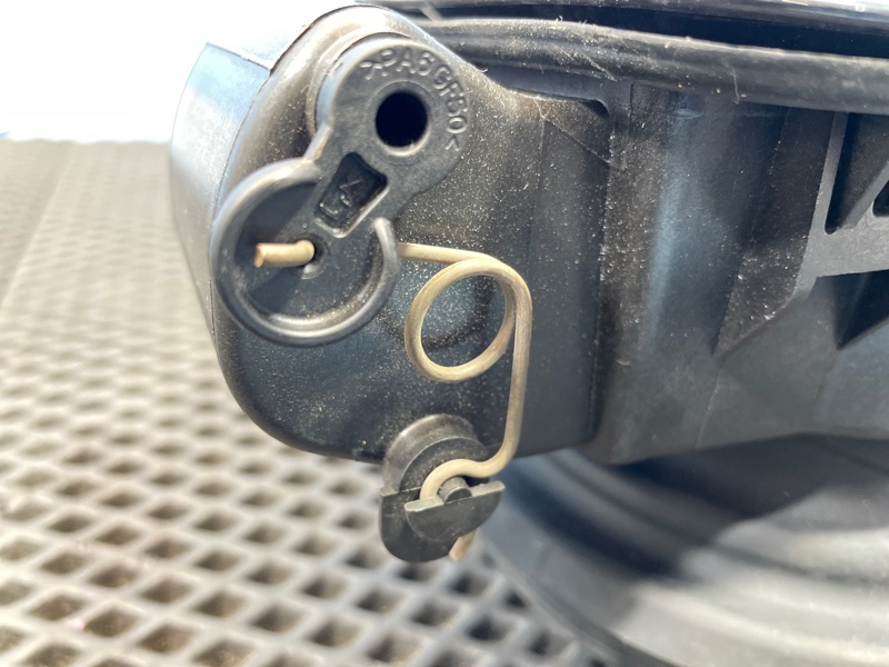 Лючок бензобака, 1300 рублей, Санкт-Петербург