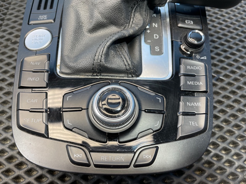 Блок кнопок, 2000 рублей, Санкт-Петербург