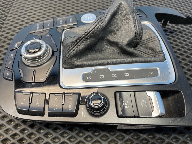 Блок кнопок, 2000 рублей, Санкт-Петербург