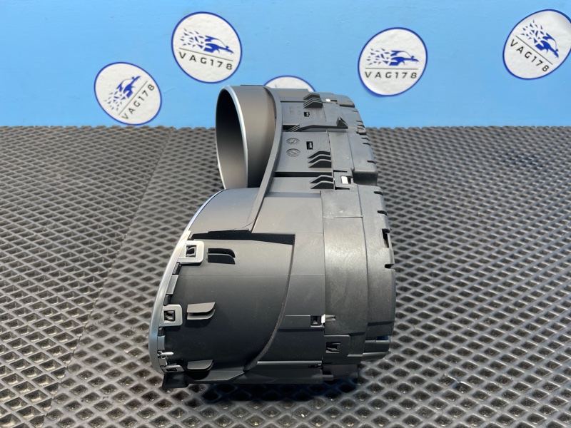 Панель приборов, 3000 рублей, Санкт-Петербург